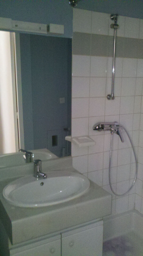 Photo TOULOUSE - EMPALOT - Agréable studio avec balcon et parking en sous-sol (idéal investisseur) image 3/4