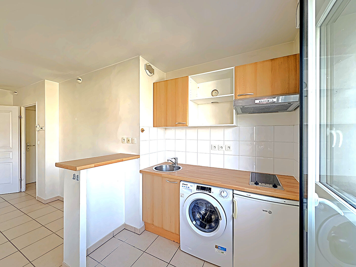 Photo TOULOUSE - ST Sauveur -Superbe T2 lumineux avec balcon et vue imprenable sur le Canal du Midi -Résidence de standing avec ascenseur image 5/6