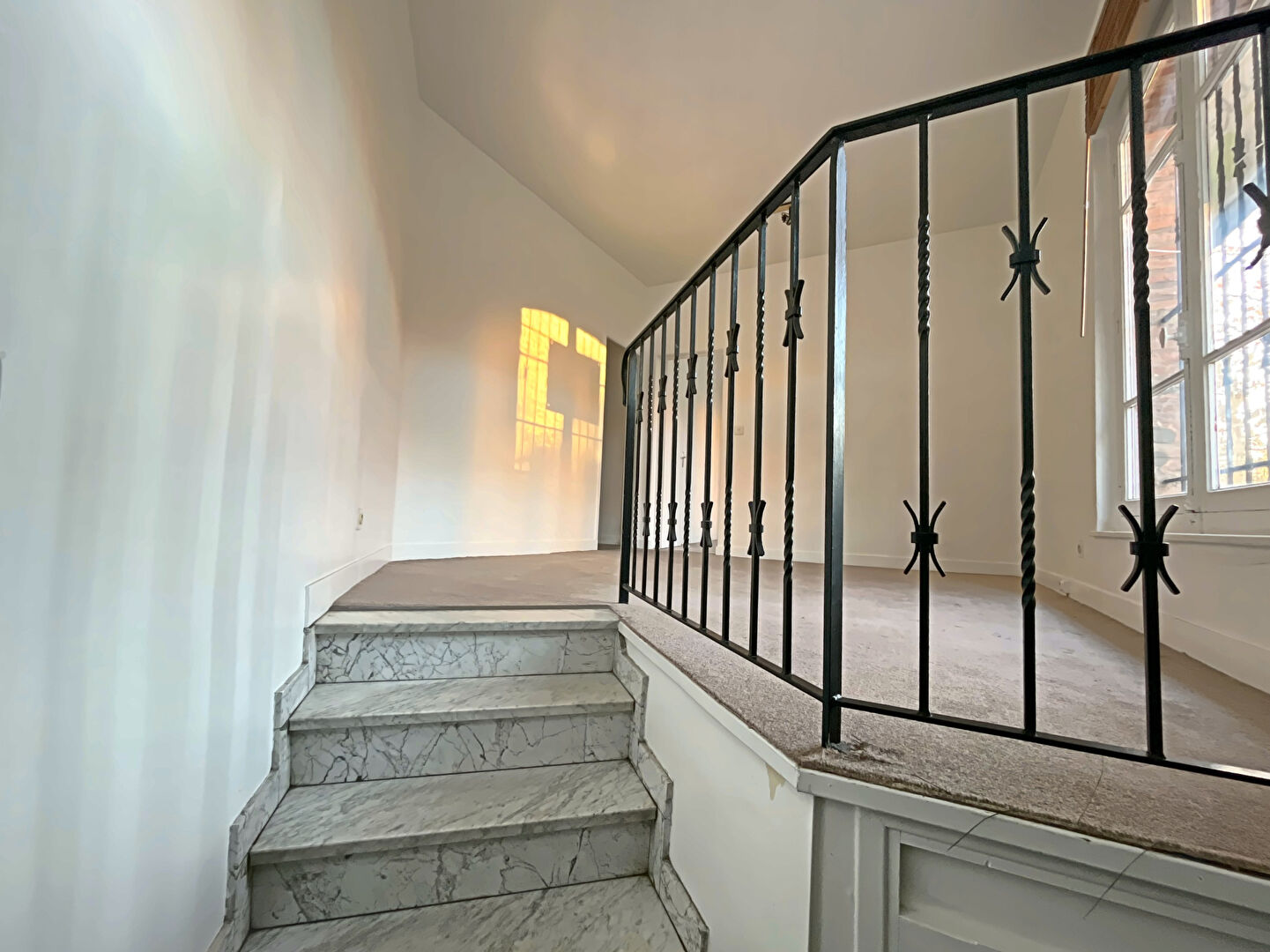 Photo TOULOUSE - LES CHALETS -Maison de ville T4 de 58 m² . image 2/6