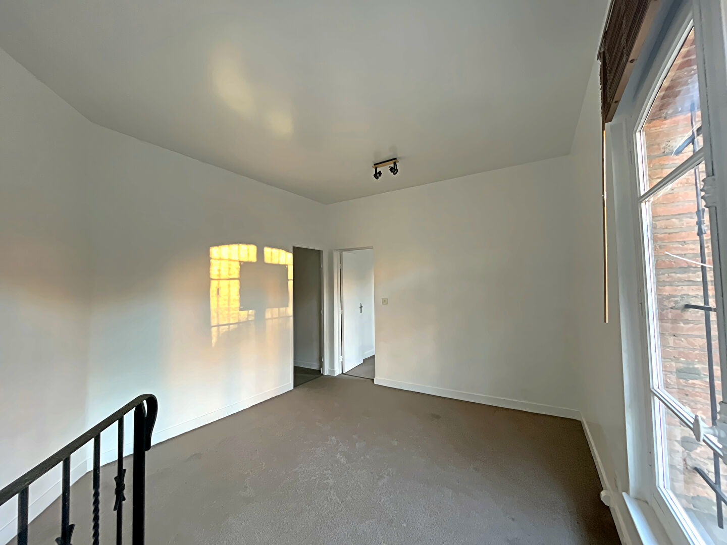 Photo TOULOUSE - LES CHALETS -Maison de ville T4 de 58 m² . image 4/6