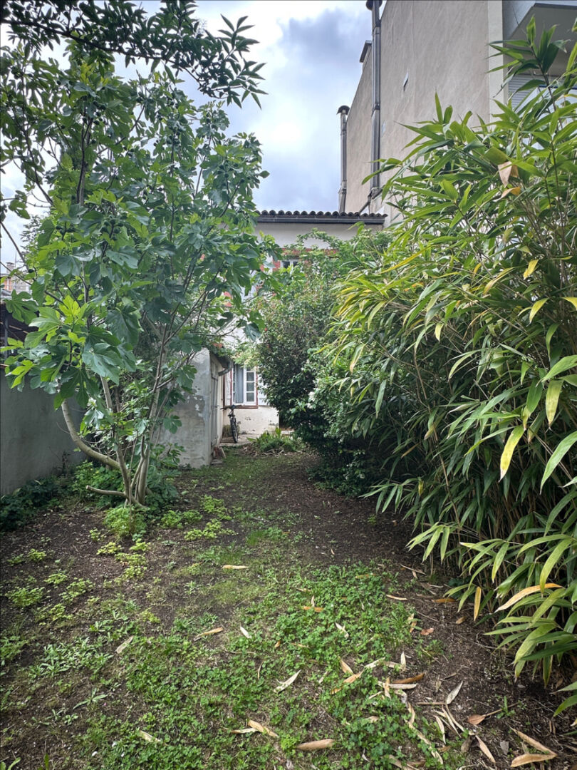 Toulouse - Le Busca - Immeuble en monopropriété avec jardin arboré