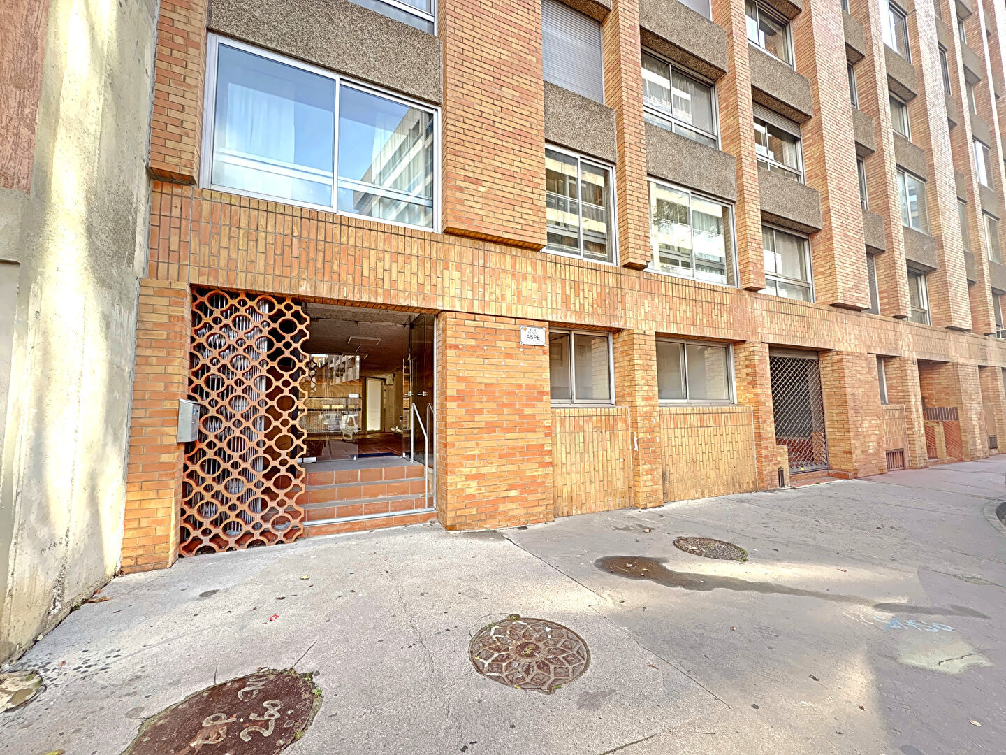 TOULOUSE - SAINT-GEORGES  MURS COMMERCIAUX  DE 165.72 m2