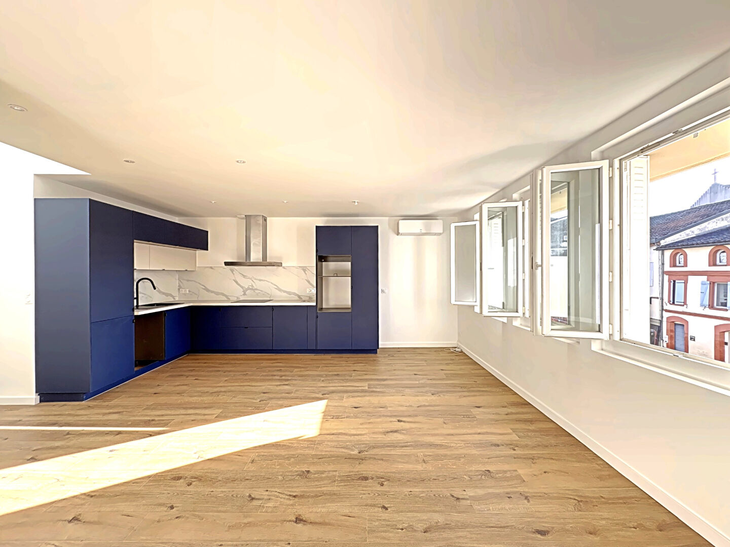 Agence immobilière de 
 PALADIA IMMO - PALADIA 
