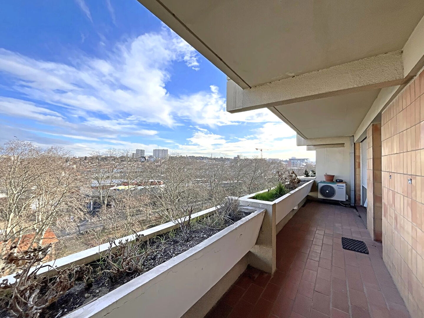 Agence immobilière de 
 PALADIA IMMO - PALADIA 
