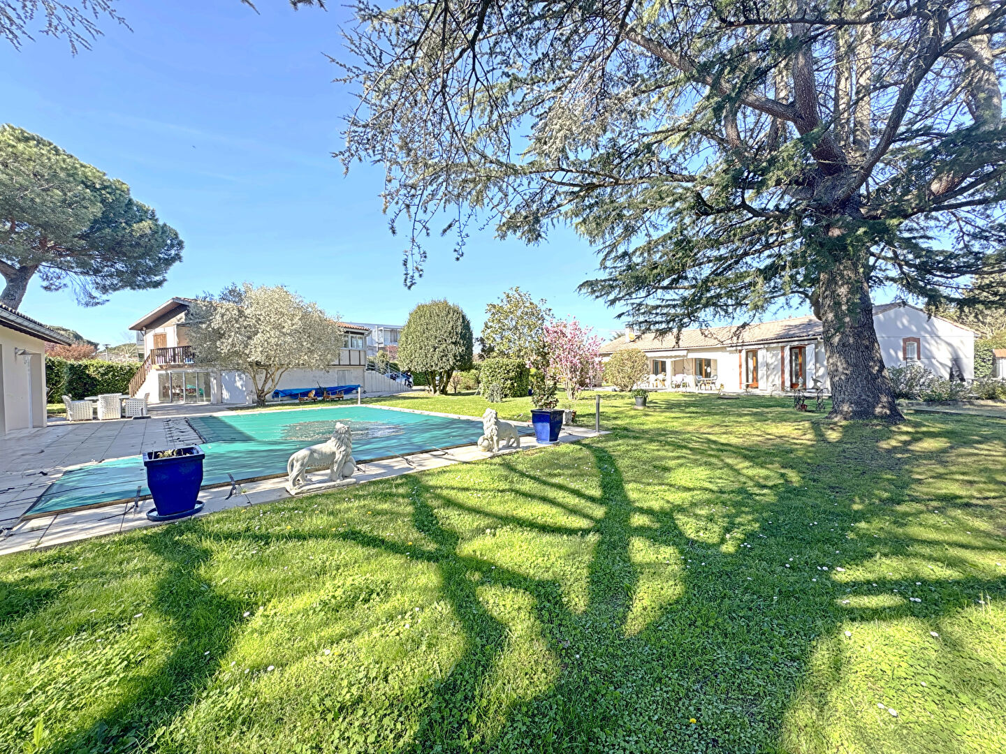 Agence immobilière de 
 PALADIA IMMO - PALADIA 
