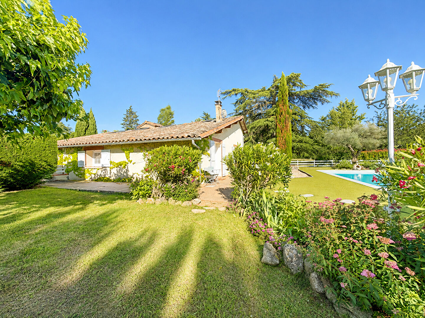 Agence immobilière de 
 PALADIA IMMO - PALADIA 
