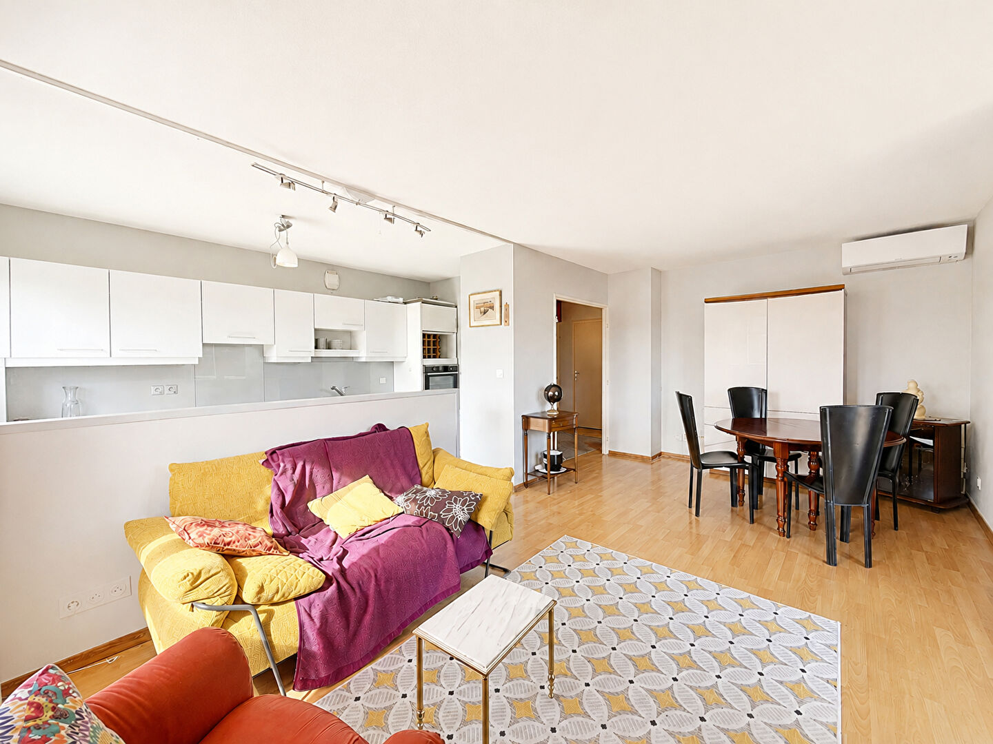 Agence immobilière de 
 PALADIA IMMO - PALADIA 
