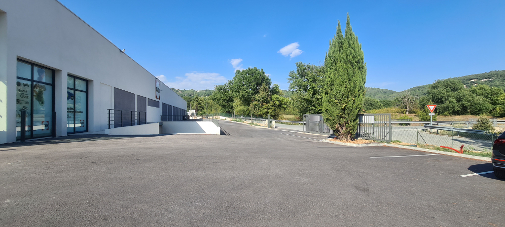 Photo Parking / box Montauroux image 3/4