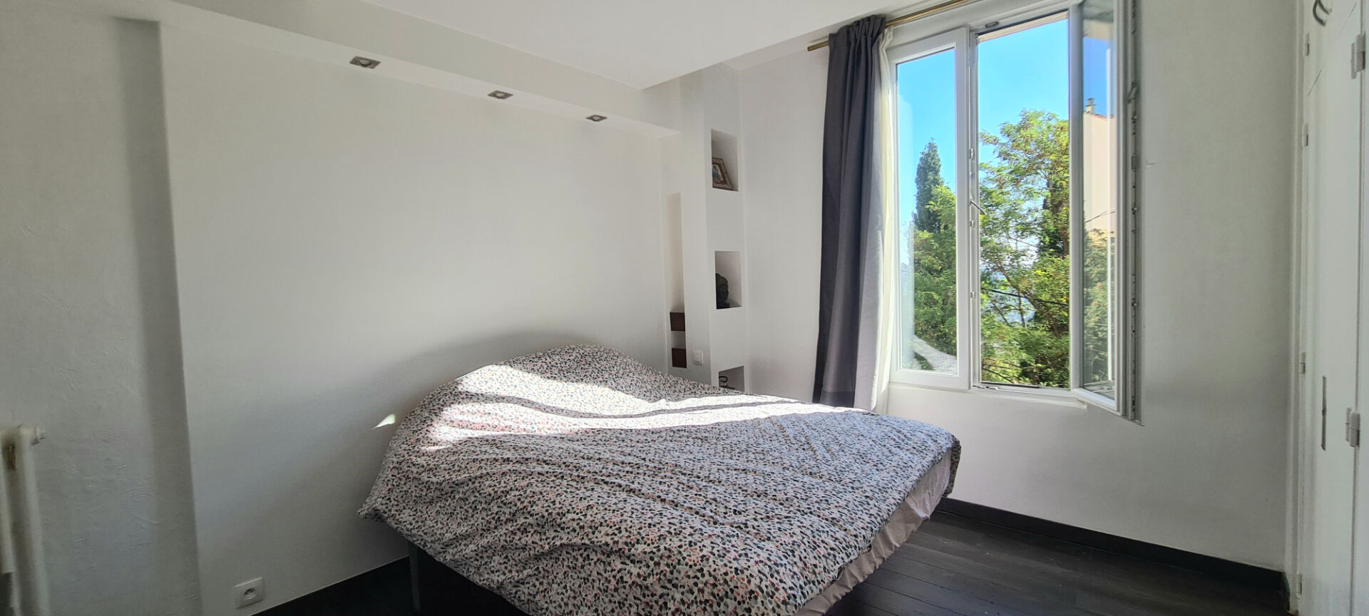 Photo Appartement Grasse 3 pièce(s) 57.38 m2 + jardin image 3/6