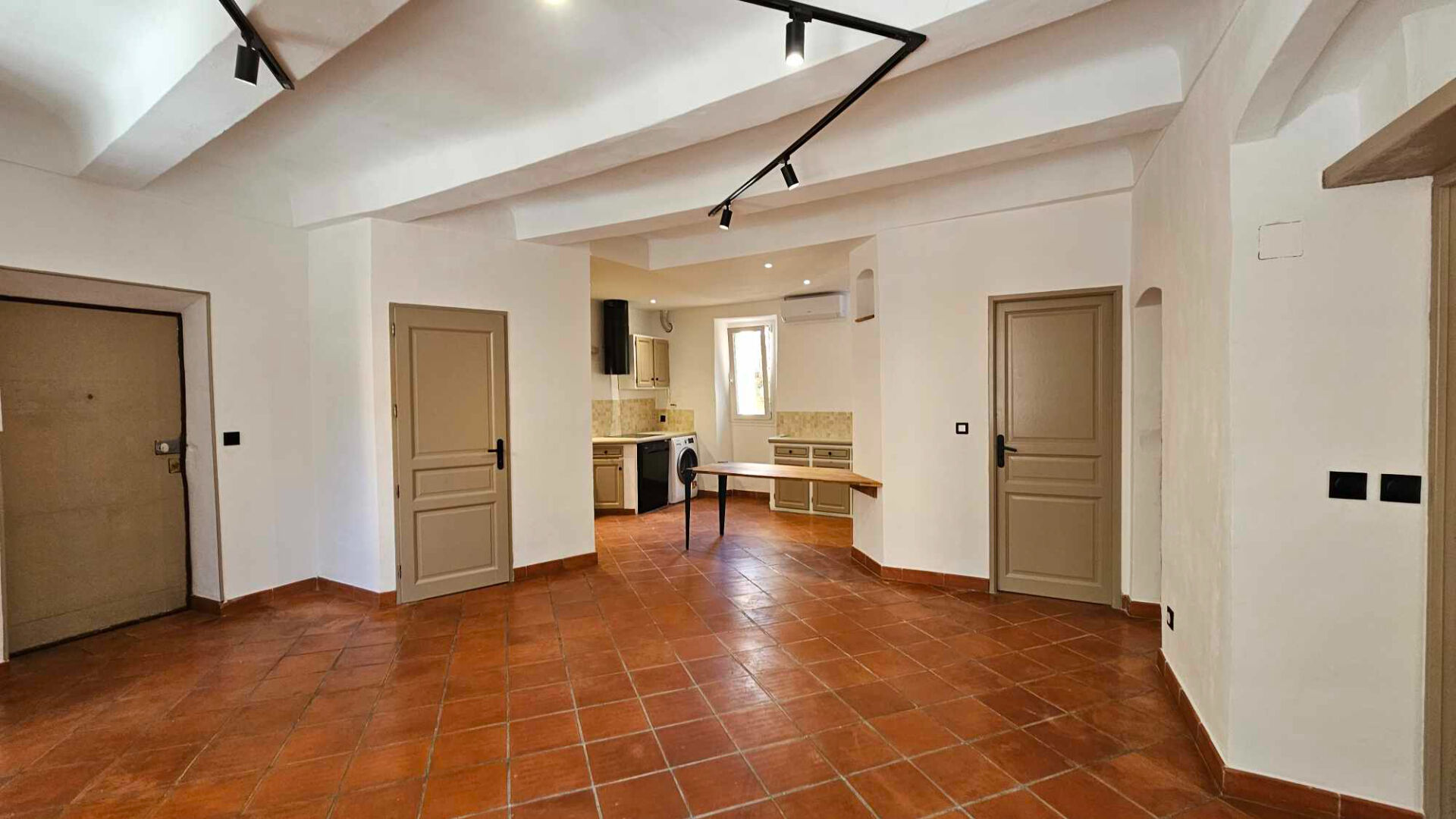 Photo Appartement Grasse 3 pièce(s) 59.98 m2 VENDU LOUE image 2/6