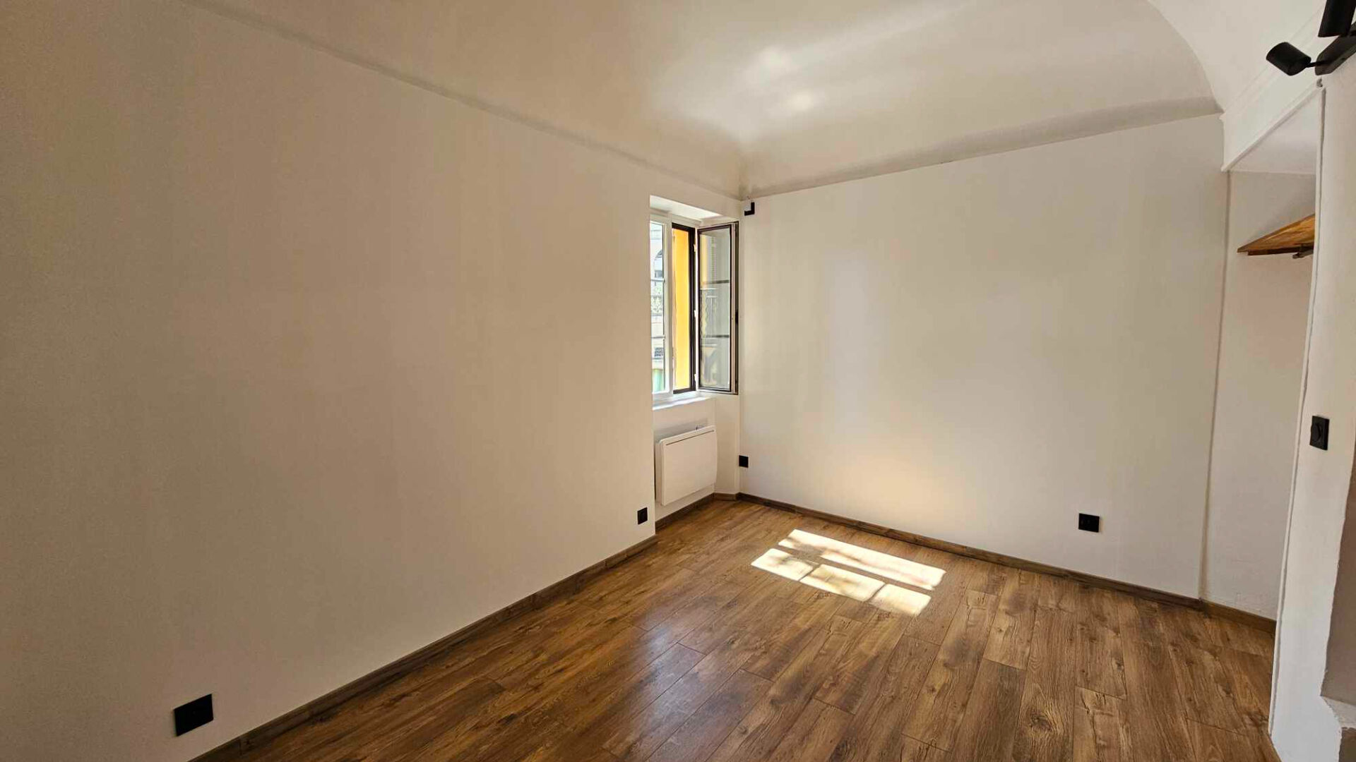 Photo Appartement Grasse 3 pièce(s) 59.98 m2 VENDU LOUE image 6/6