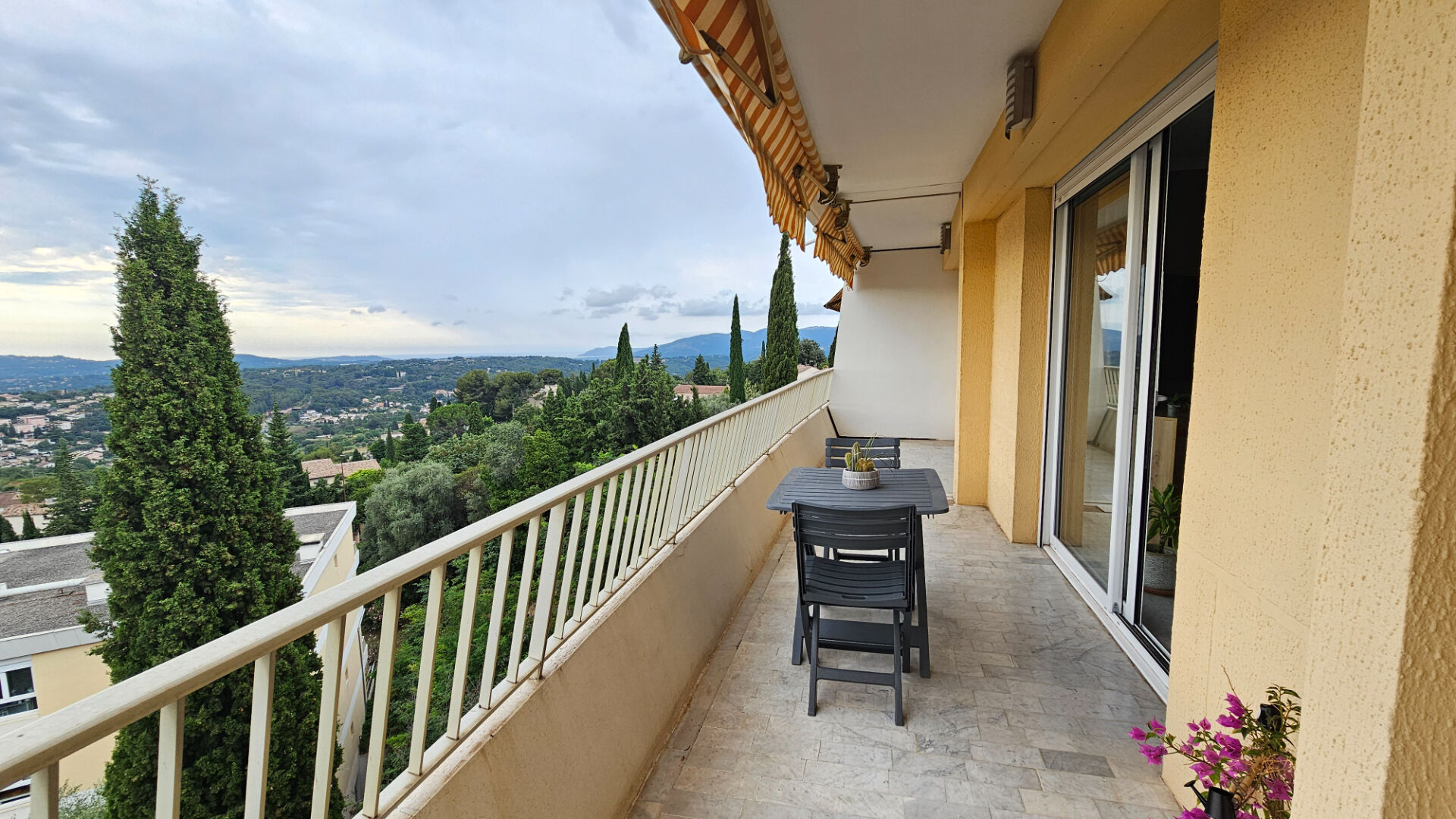 Appartement Grasse 4 pièce(s) 75 m2