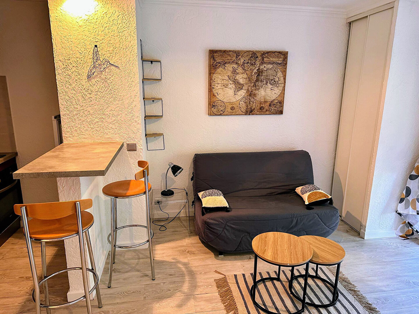 Photo **PEYMEINADE**STUDIO 24 m² avec terrasse et Parking**Vendu loué** image 3/6