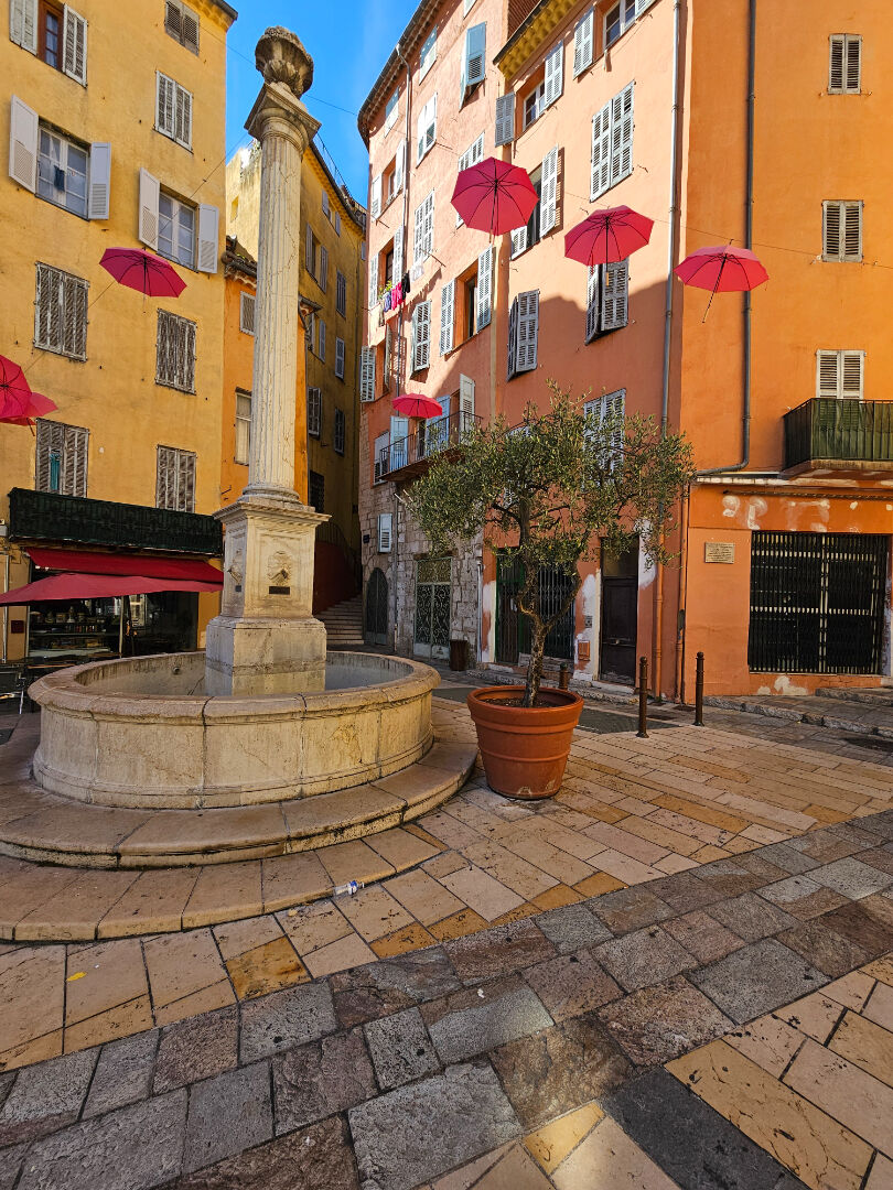 Photo Immeuble Grasse 16 pièce(s) image 2/3