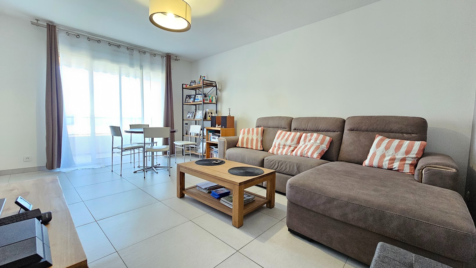 Photo Appartement Grasse 4 pièce(s) 77 m2 image 1/6