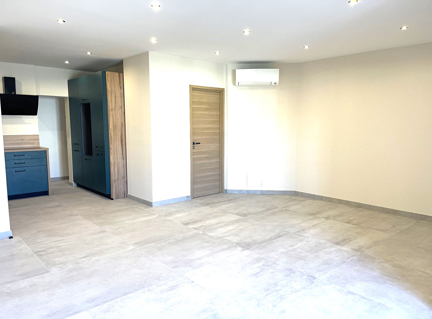 Photo **EXCLUSIVITE ** ANTIBES LES PINS**3 PIECES image 3/6