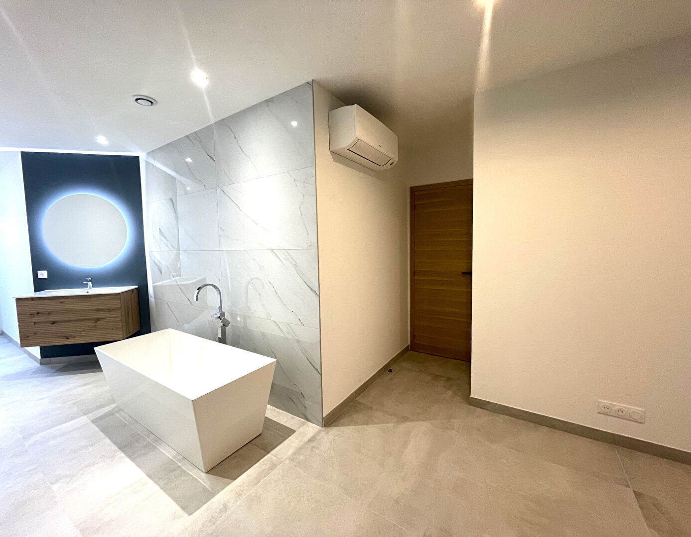 Photo **EXCLUSIVITE ** ANTIBES LES PINS**3 PIECES image 4/6