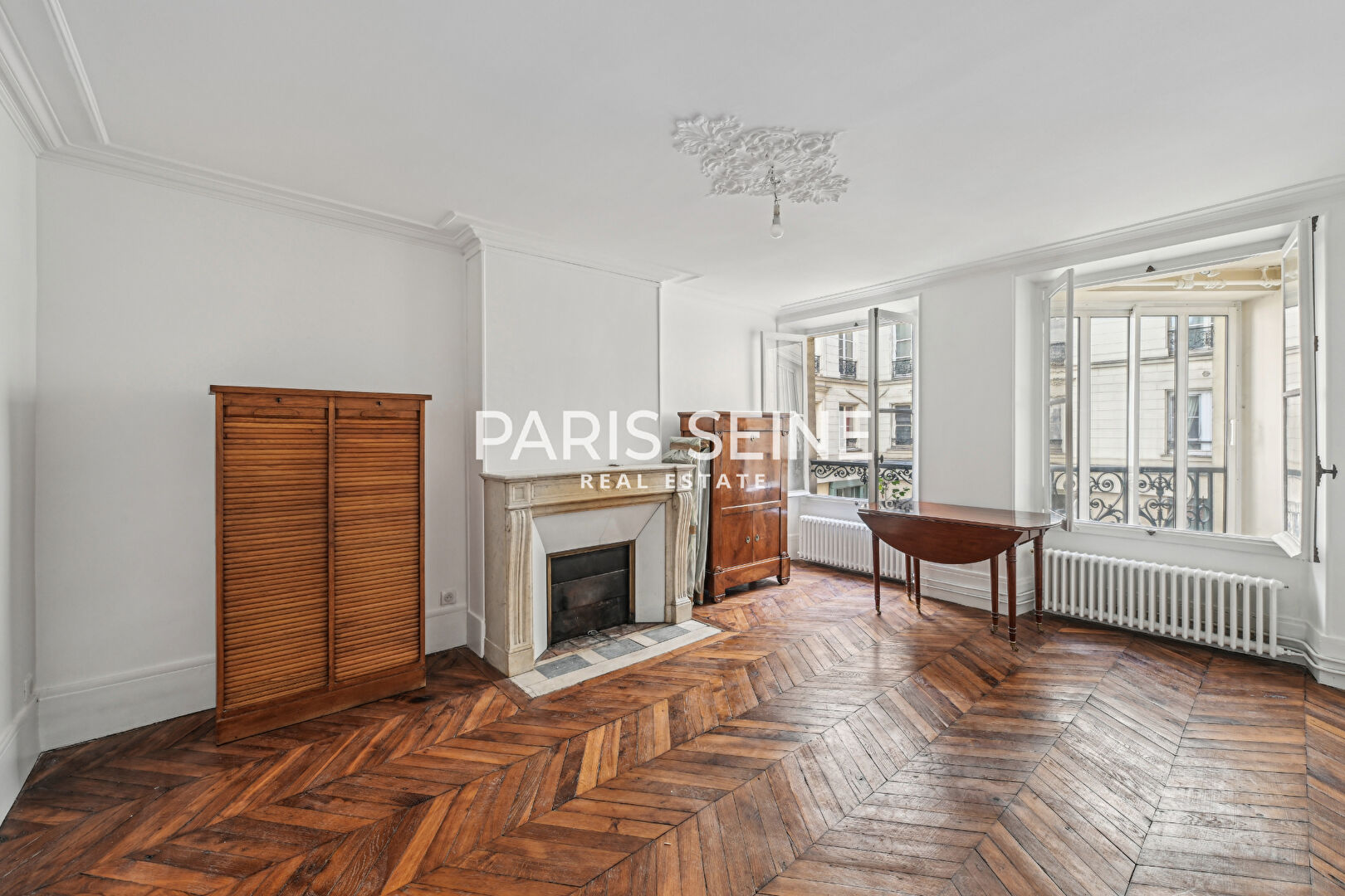 Paris 7e - 114m² - 5p. - 3ch.