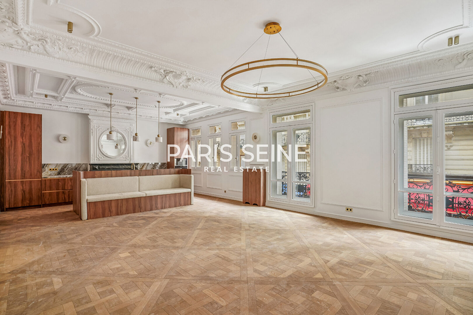 Paris 8e - 166m² - 5p. - 3ch.