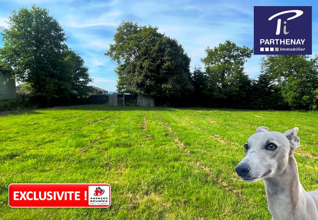 Photo Terrain à bâtir 629 m² hors lotissement à 5 mn de la Gare image 1/3