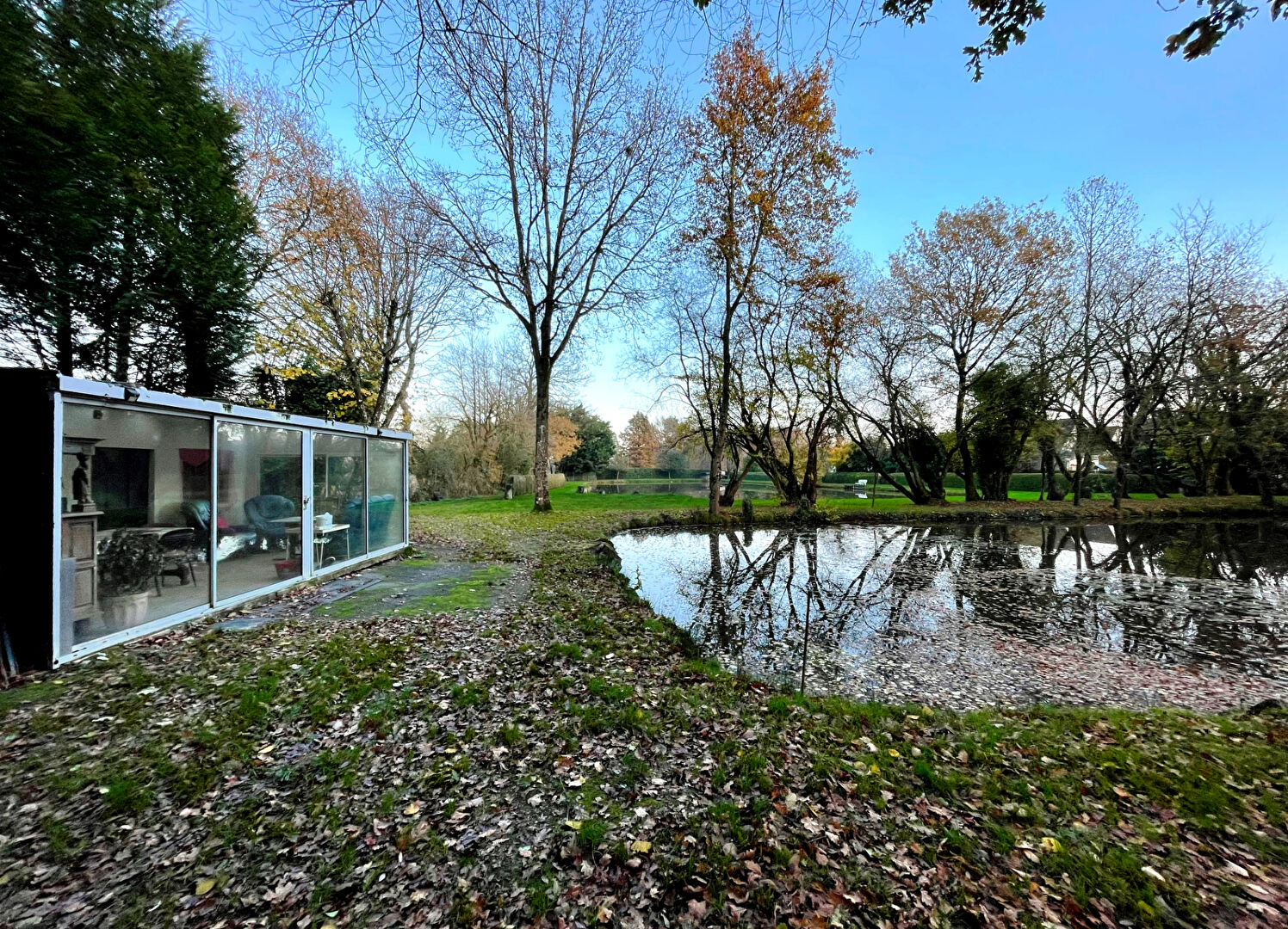 Photo Terrain de loisir avec 2 étangs 8950 m2 image 6/6