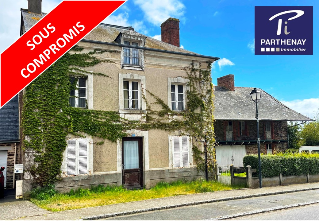 Maison bourgeoise avec dépendances cossue à restaurer !