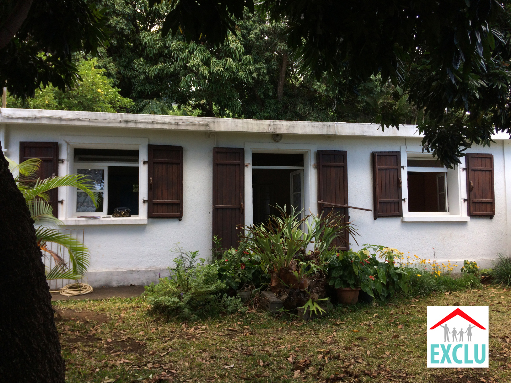 Terrain de 1530 m2 à vendre à Ste Clotilde/Bois De Nèfles M19796