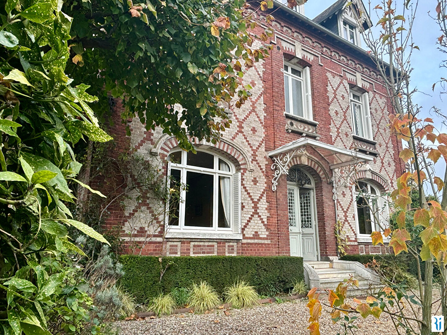 Agence immobilière de 
 PLUVINAGE IMMOBILIER - PLUVINAGE IMMOBILIER 
