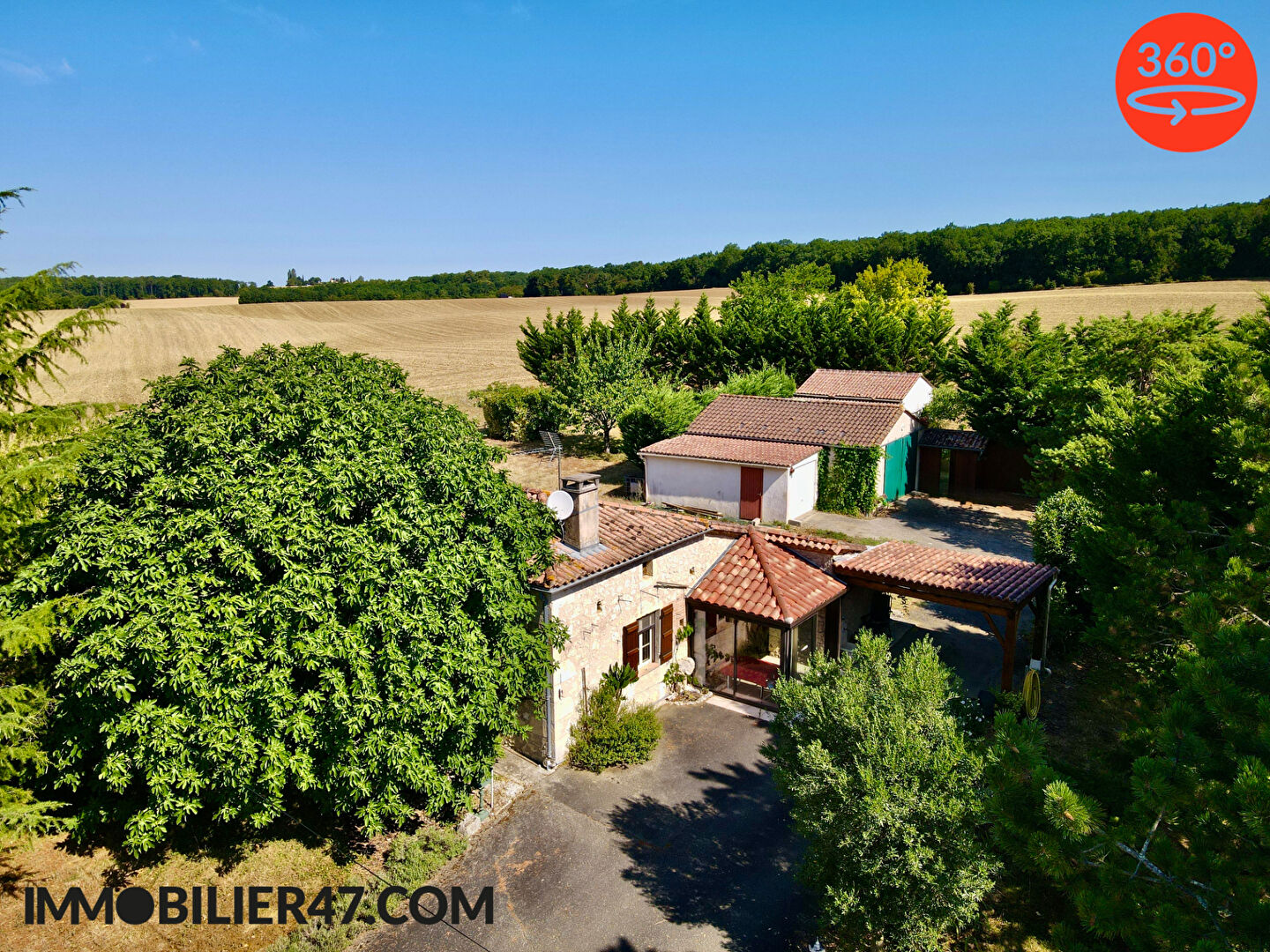 MAISON DE CAMPAGNE EN PIERRE