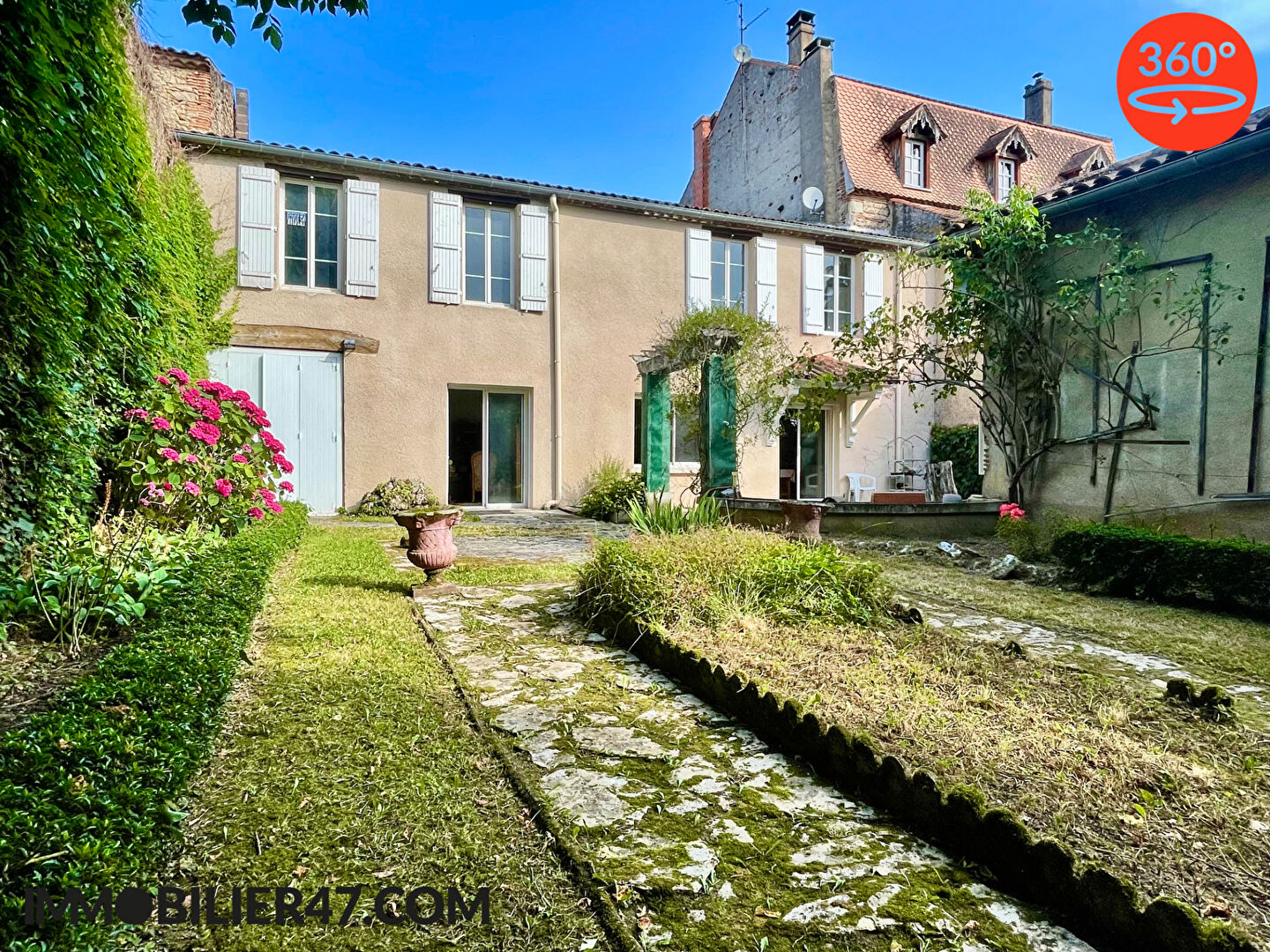 Maison 213m² — Casseneuil