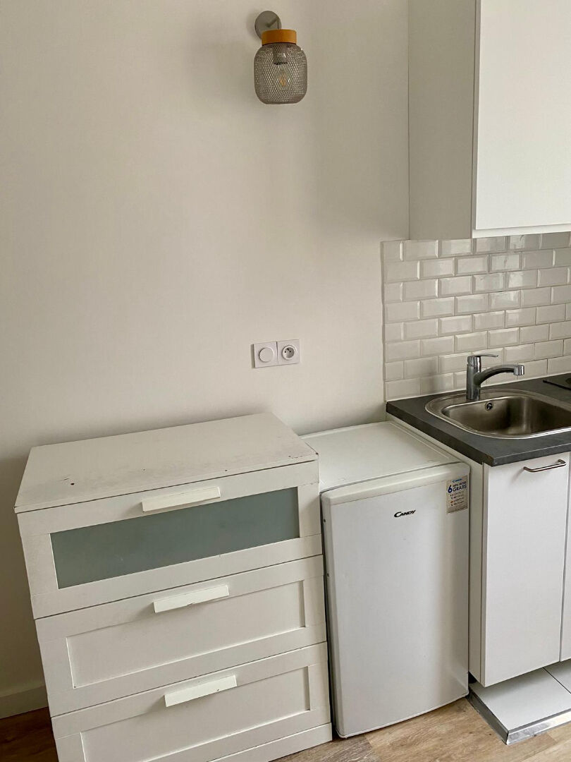 Photo Studio 11m² paris 10ème image 2/6