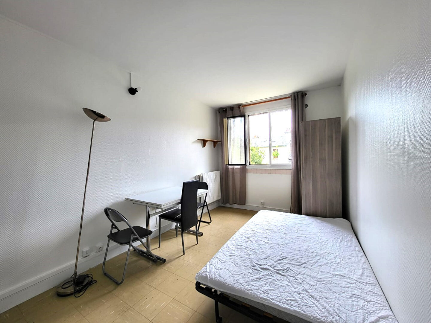 Photo Studio 14.79m² 75020 Paris image 1/6