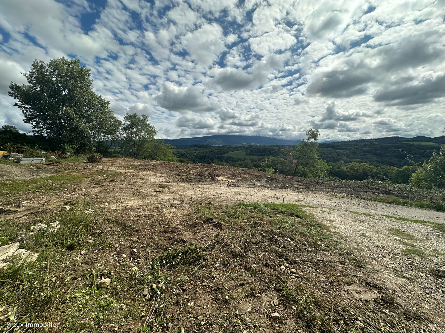 Photo Terrain constructible de 2 164m²,  Lovagny image 2/4