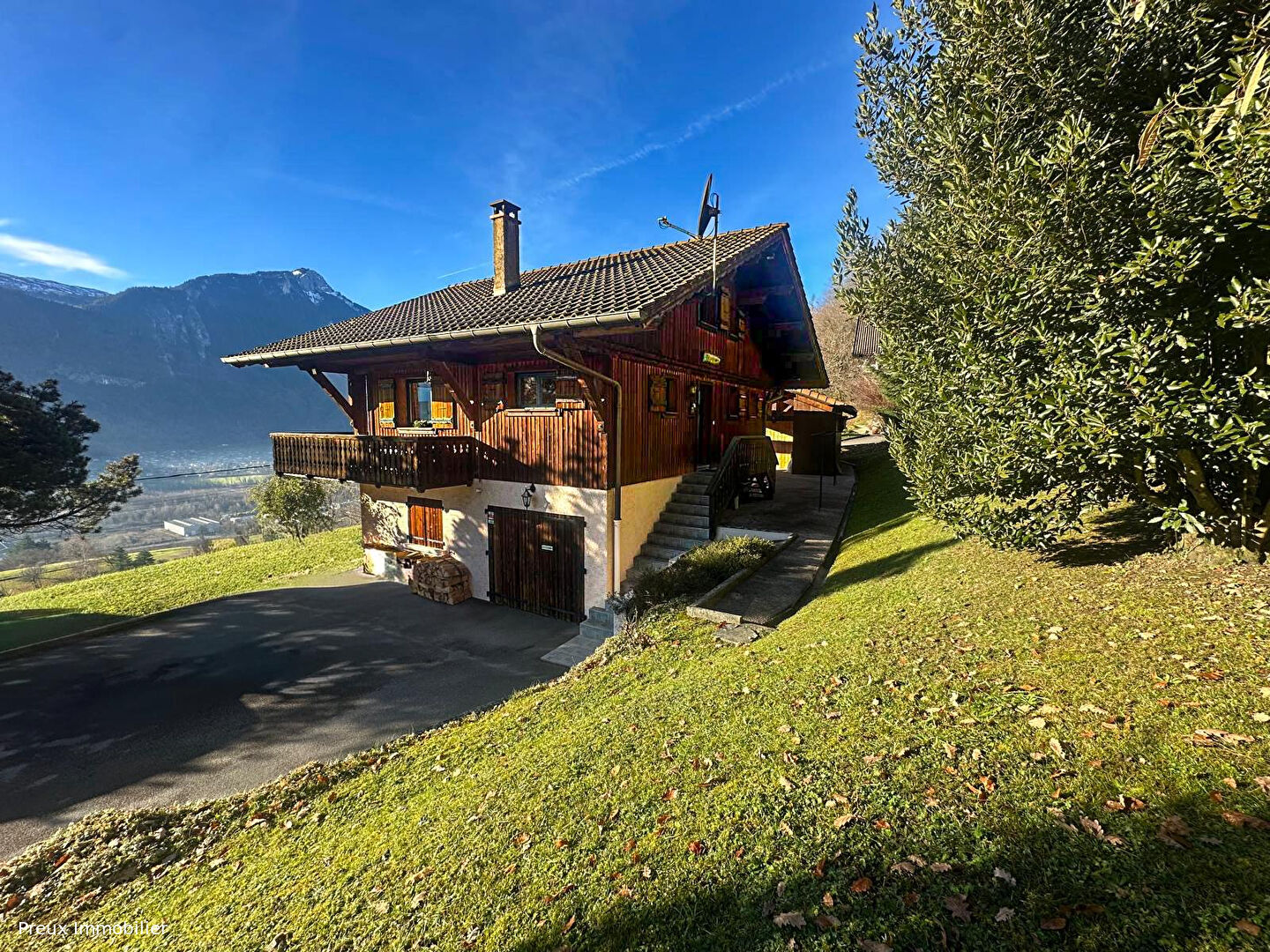 Photo Maison Ayse 4 pièce(s) 156 m2 surface utile image 1/6