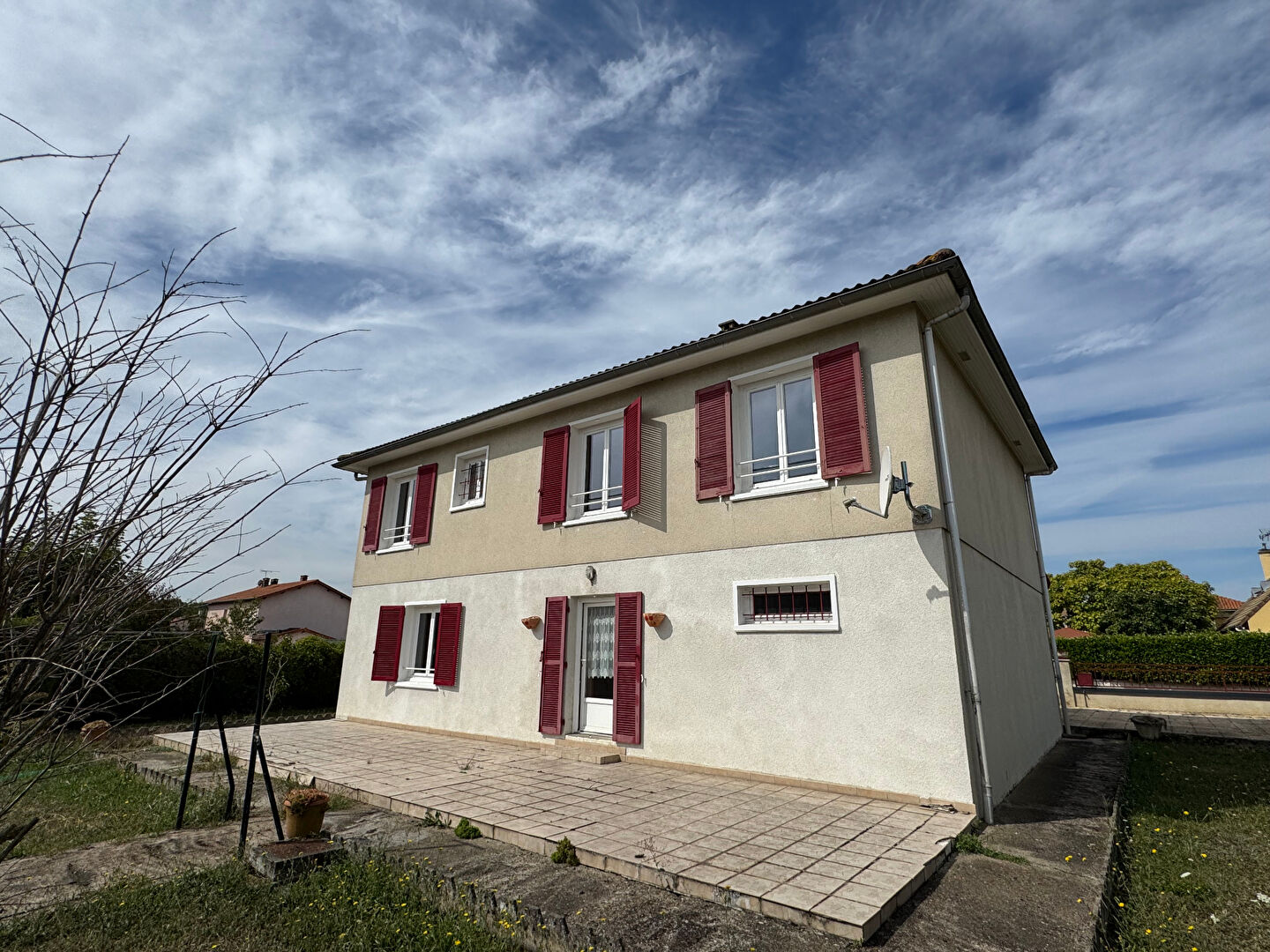 ISSOIRE / Maison à vendre proche du centre-ville avec jardin et garage !