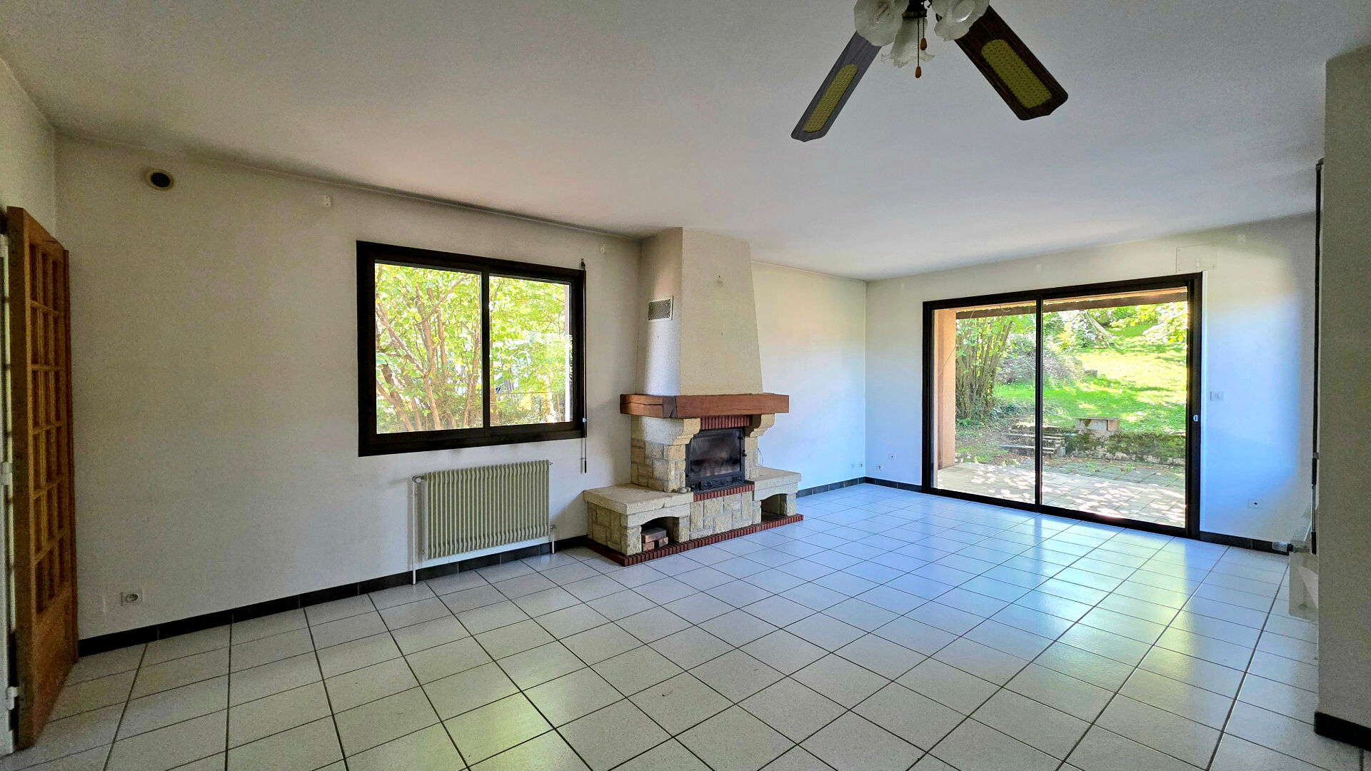 Photo ROYAT LIMITE CHAMALIÈRES - PARC BARGOIN / Villa de plus de 300 m2 avec Jardin secteur Montagnards ! image 3/6