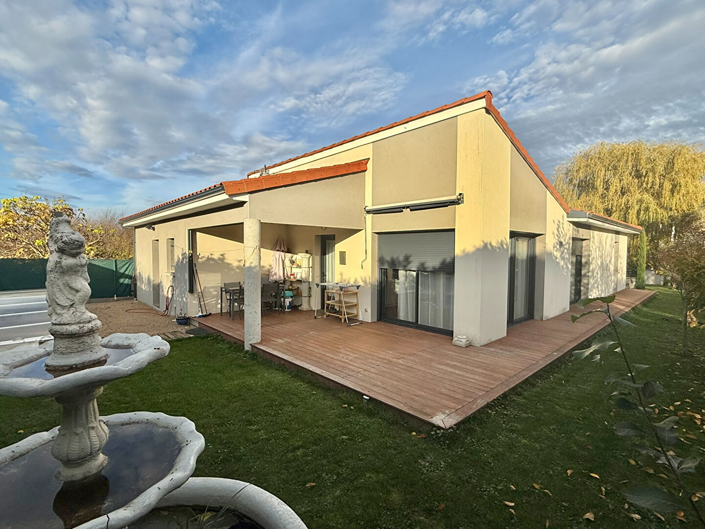 Photo COMBRONDE / Maison à vendre de plain-pied, venez poser vos valises ! image 1/6