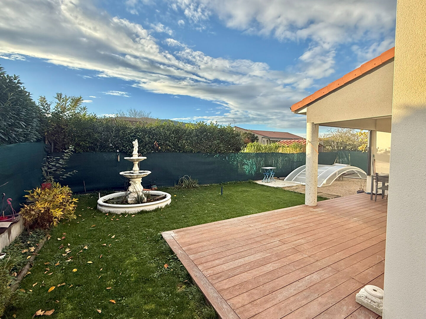 Photo COMBRONDE / Maison à vendre de plain-pied, venez poser vos valises ! image 2/6