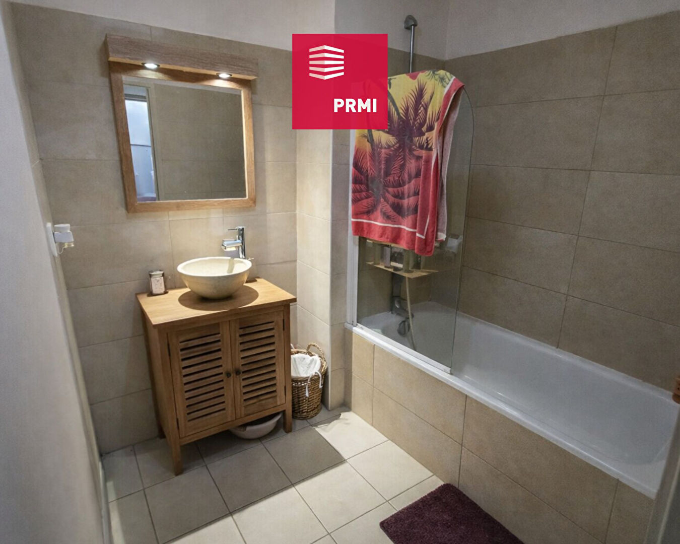 BRAS PANON : appartement T2 loué - résidence LE VANILLIER