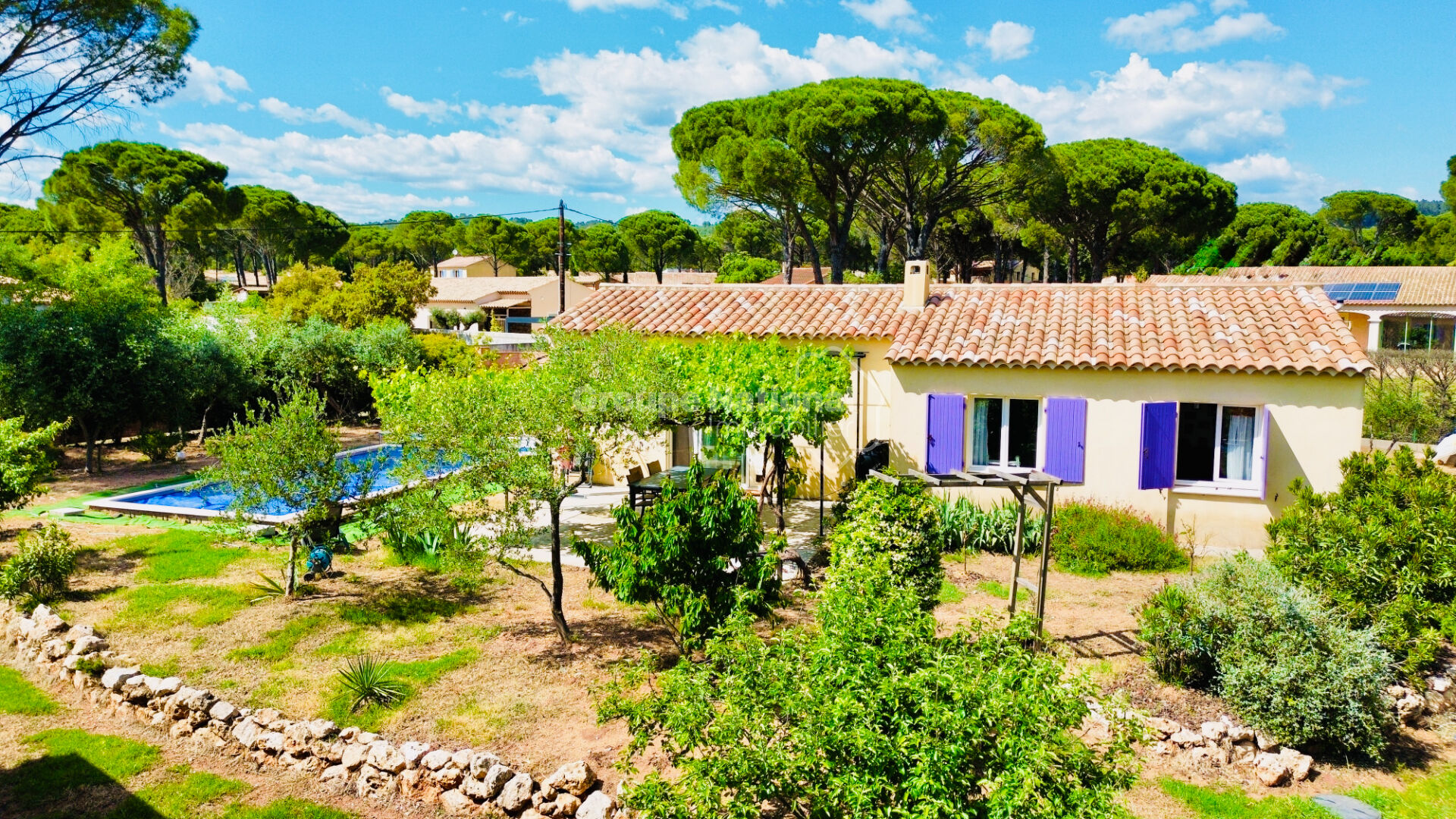 Agence immobilière de IMMOBILIERE LES CIGALES - Agence de Provence