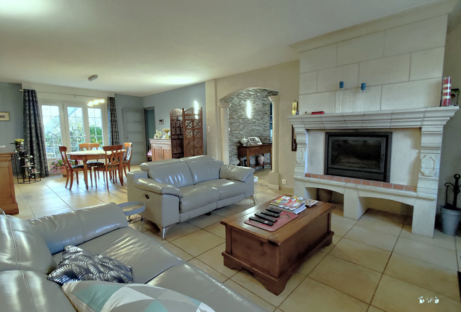 Agence immobilière de 
 QUE DES BELLES MAISONS - Que des Belles Maisons 
