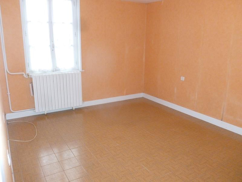 Photo MAISON NORMANDE - PLAIN-PIED DE 73 M2 + GRENIER AMENAGEABLE - TERRAIN CLOS DE 1370 M2 image 4/6