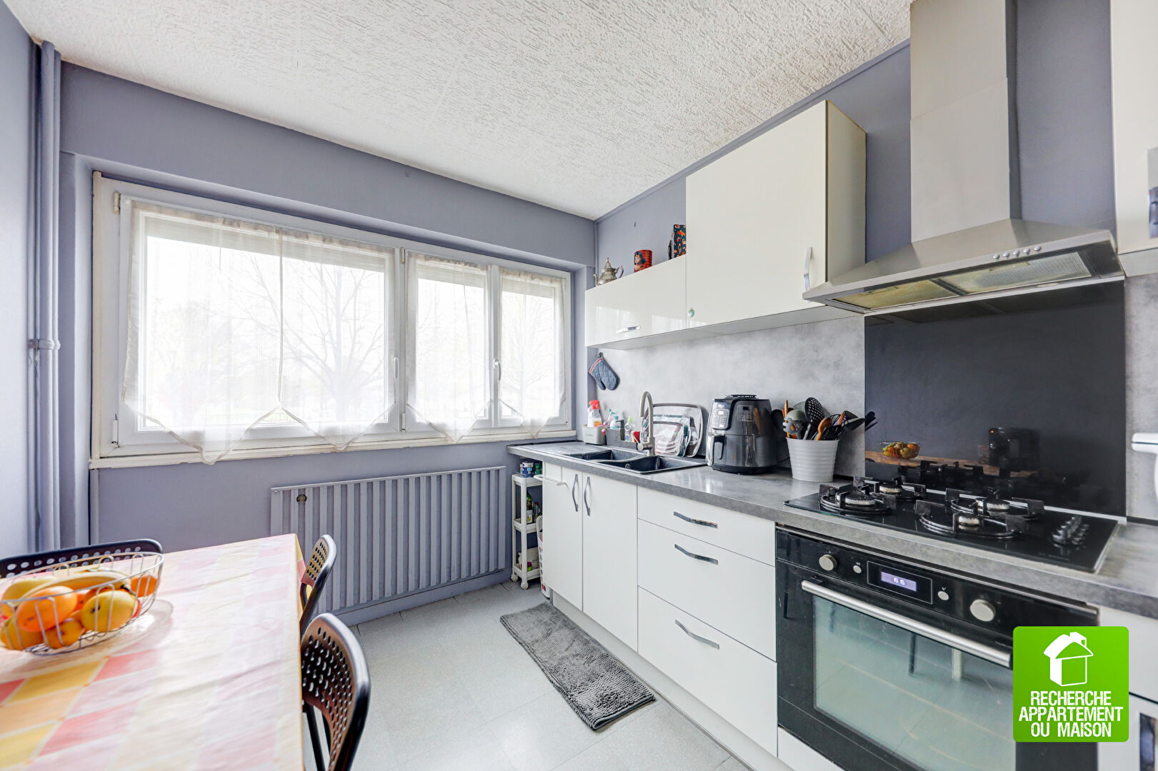 Photo T4 DE 90 M2 À DECINES image 4/6