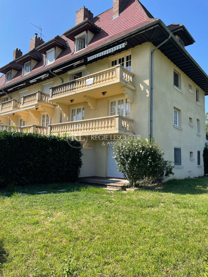 Agence immobilière de 
 REGIE LESCUYER ET ASSOCIES Lyon 6eme - REGIE LESCUYER ET ASSOCIES 
