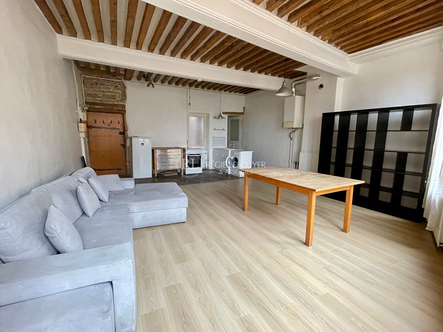 Agence immobilière de 
 REGIE LESCUYER ET ASSOCIES Lyon 6eme - REGIE LESCUYER ET ASSOCIES 
