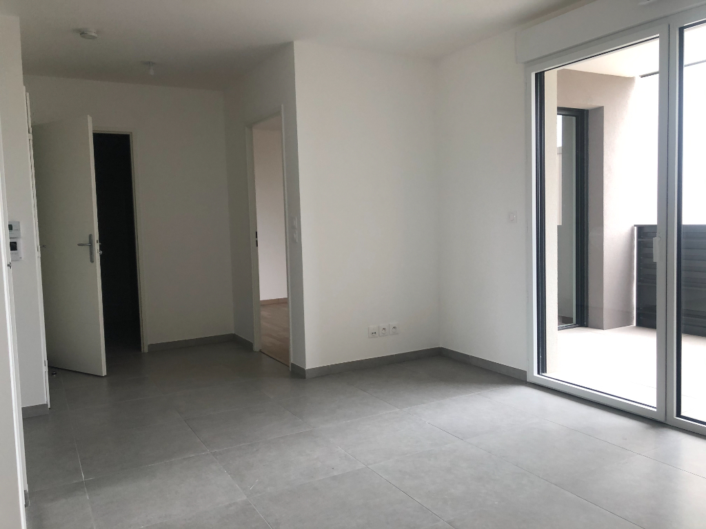 F2 - PERRONCEL - VLLEURBANNE