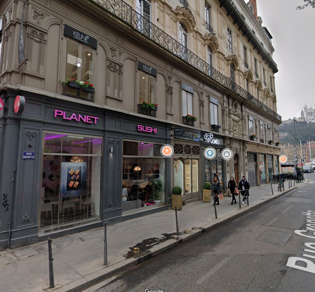 PLACE STATIONNEMENT - ANGLE GRENETTE - MERCIERE -  LYON 2