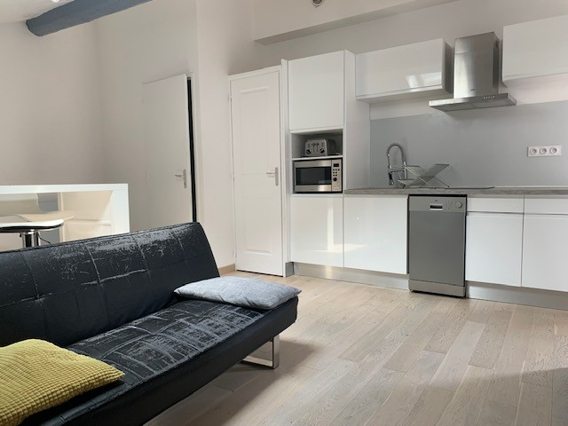 Agence immobilière de 
 REGIE LESCUYER ET ASSOCIES Lyon 6eme - REGIE LESCUYER ET ASSOCIES 
