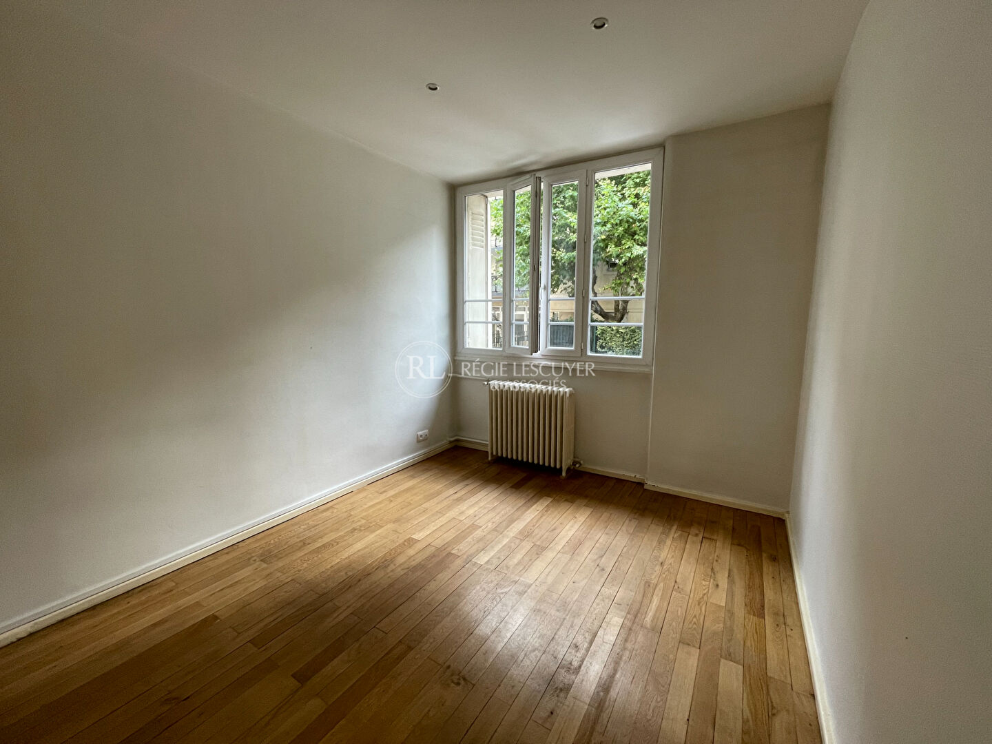 F2 - 66 RUE DU LAC  69003 LYON