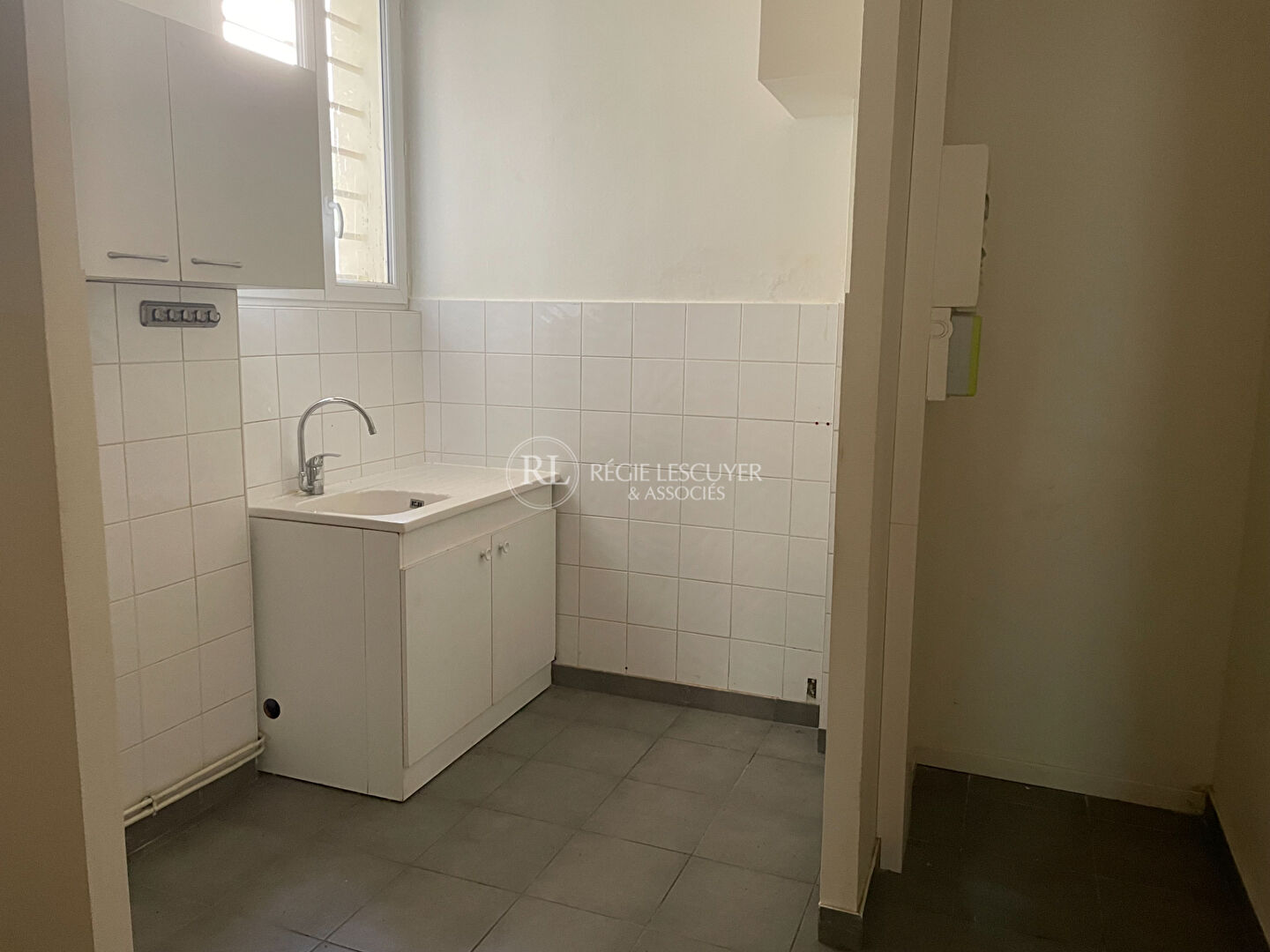 Photo F2 - 66 RUE DU LAC  69003 LYON image 3/6